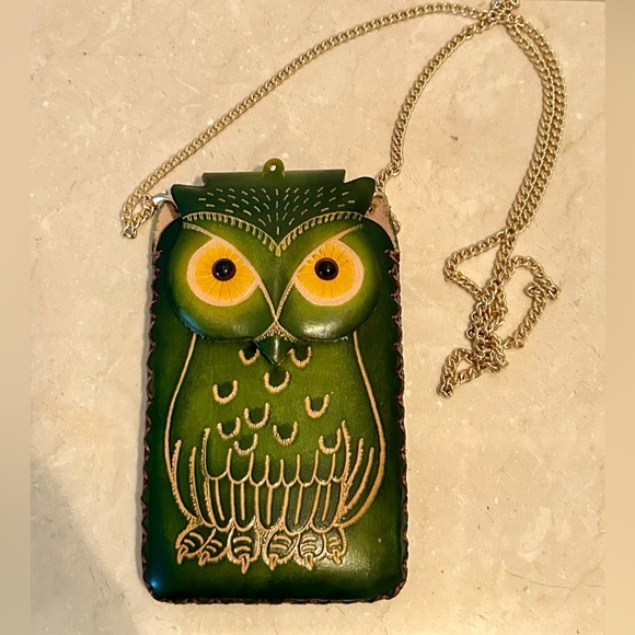 Green, leather, Owl purse. 7x4” - Picture 3 of 12